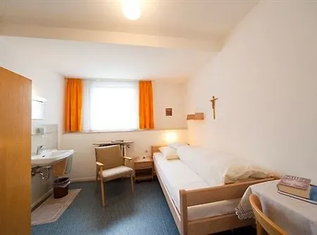 Kloster Πανσιόν